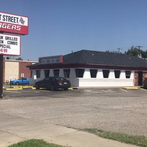 West Street Burgers - South Wichita